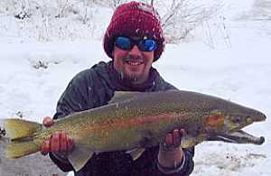 Salmon River Fishing Testimonials for Pulaski NY fishing guide Randy Jones with a Nice Winter steelhead.